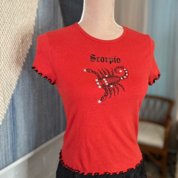Kimchi Blue Scorpio Red Lettuce Edge Babydoll Tee - Picture 3 of 9